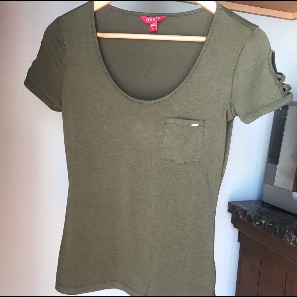GUESS Olive Green T-shirt